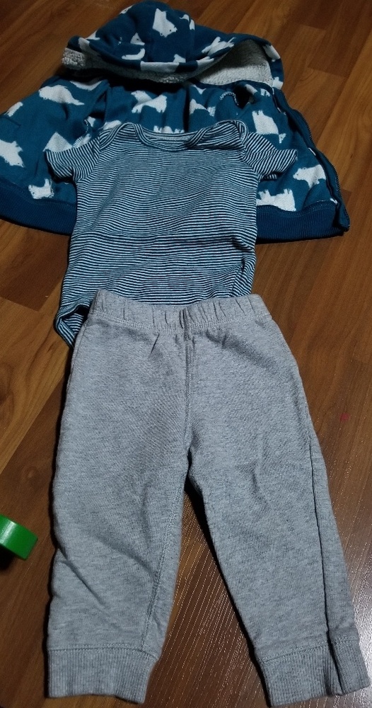 Carter's Baby Boy's 12M Outfit 3 Peices